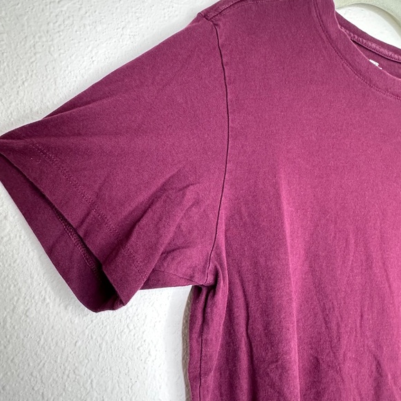 Nike Men's Sportswear Club Short Sleeve T-Shirt, Maroon, Size Medium - Picture 6 of 6